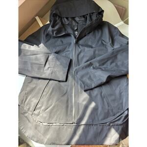 Lululemon Black full zip hood Vented Jacket Black zip pockets hi low hem sz 6 Ne